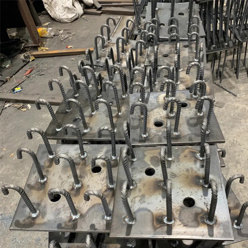 图纸中如何确定遂宁预埋件的位置？